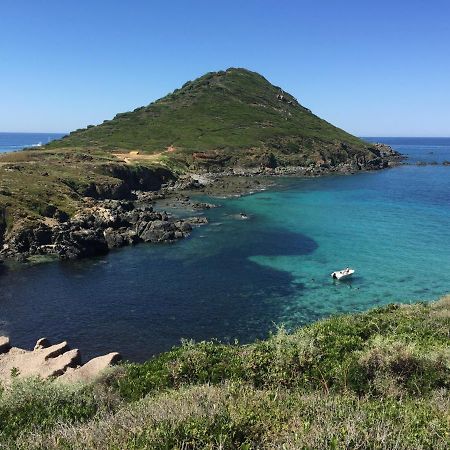 Ajaccio Magnifique T2 37M2 Centre Ville Vue Mer Au Bord De La Plage Neuf 4 Couchages Balcon Parking Prive Ferme Clim Wifi Luaran gambar