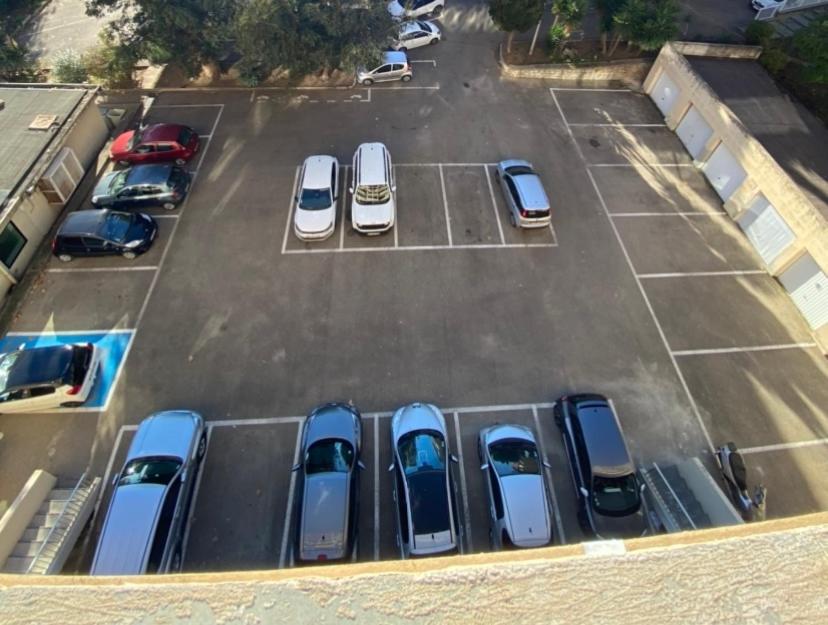 Ajaccio Magnifique T2 37M2 Centre Ville Vue Mer Au Bord De La Plage Neuf 4 Couchages Balcon Parking Prive Ferme Clim Wifi Luaran gambar