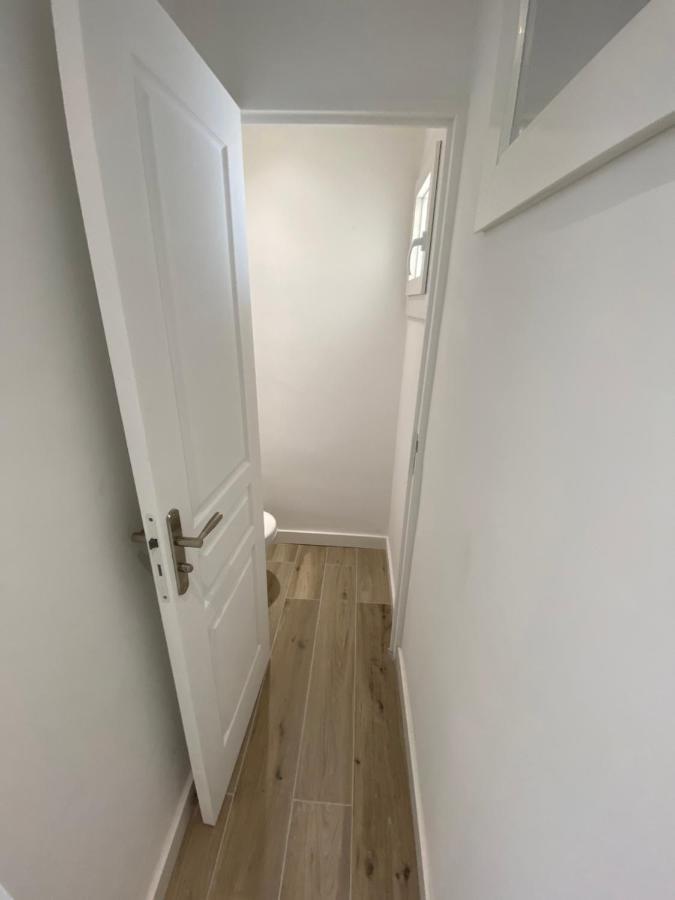 Ajaccio Magnifique T2 37M2 Centre Ville Vue Mer Au Bord De La Plage Neuf 4 Couchages Balcon Parking Prive Ferme Clim Wifi Luaran gambar